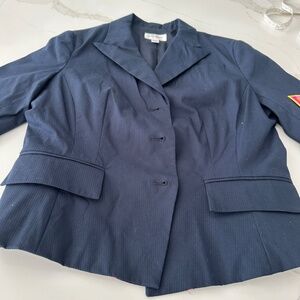 BRAND NEW WITH TAG LADIES JACKET WITH HALF SLEEVES BY ISAAC MIZRAHI